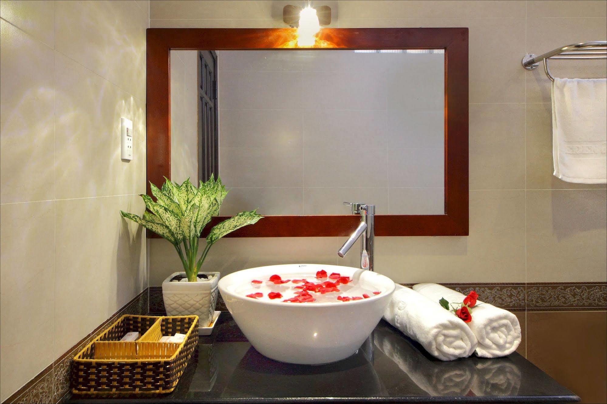 Eden Homestay Hoi An Exterior foto